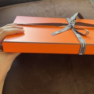 Hermes box
